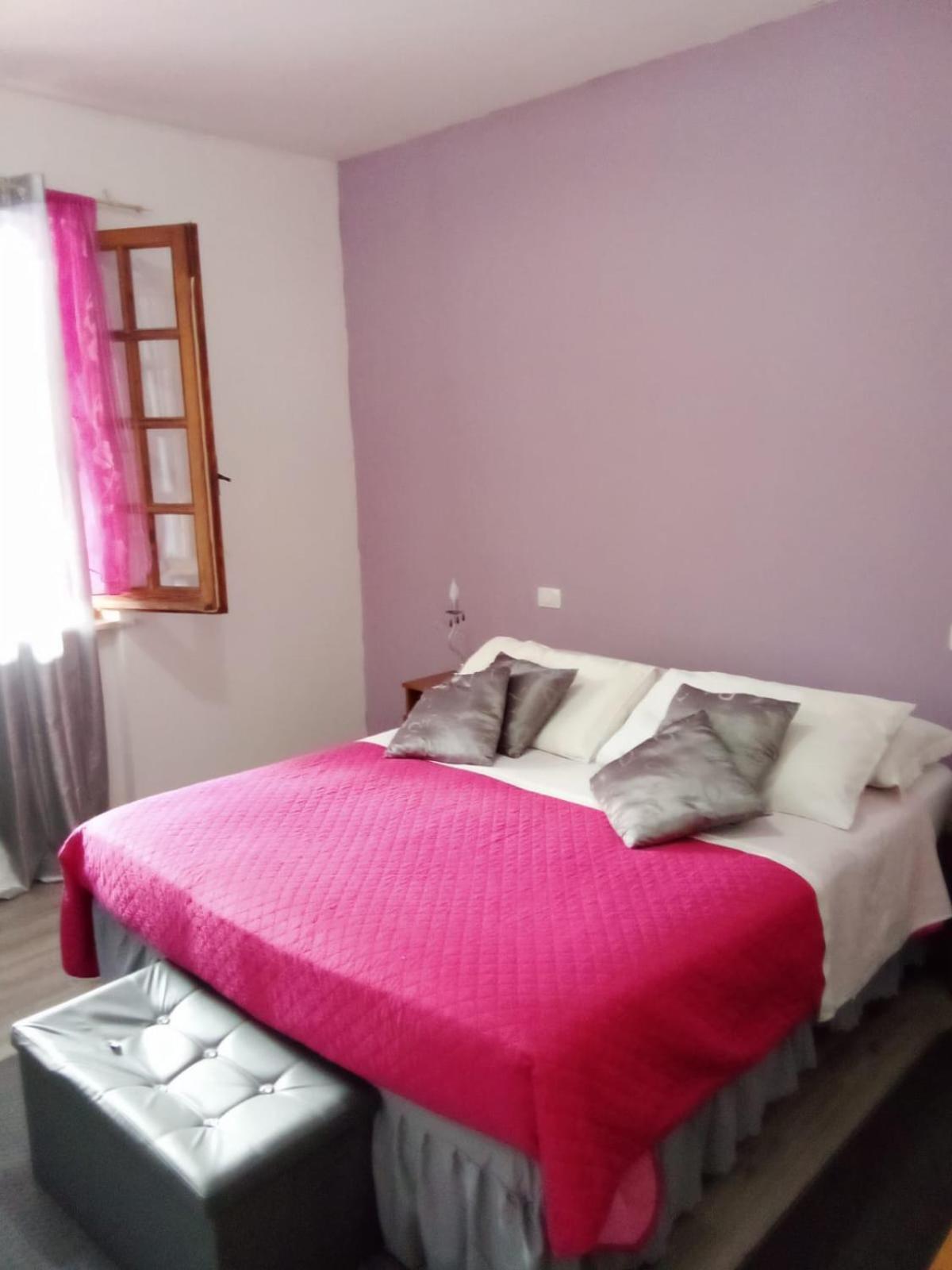 Smeralda Room's